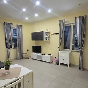  Appartement Casetta Delia Italie