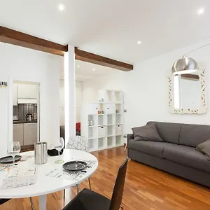  Apartamento Urbana Lodge, Monti Italia